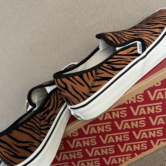Vans Slip-On Safari Animal Stripes Black Marshmallow WMNS - Picture 15 of 16